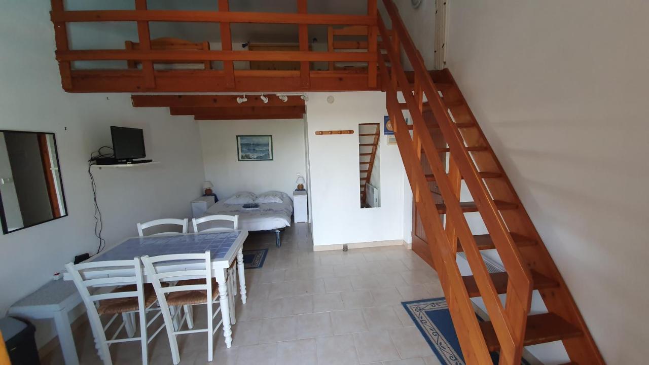 Studio-Mezzanine Dans Villa Cagnes-sur-Mer Exterior foto