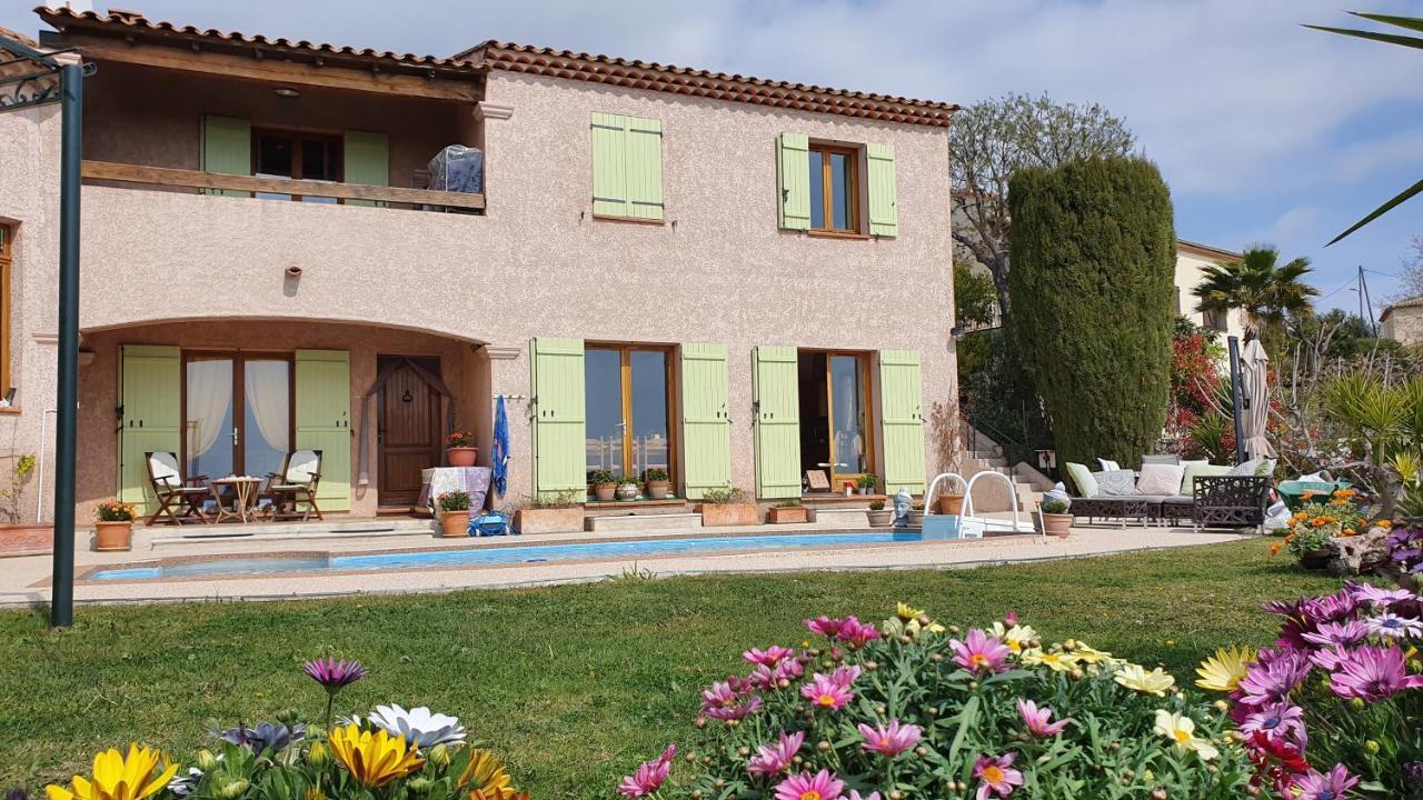 Studio-Mezzanine Dans Villa Cagnes-sur-Mer Exterior foto
