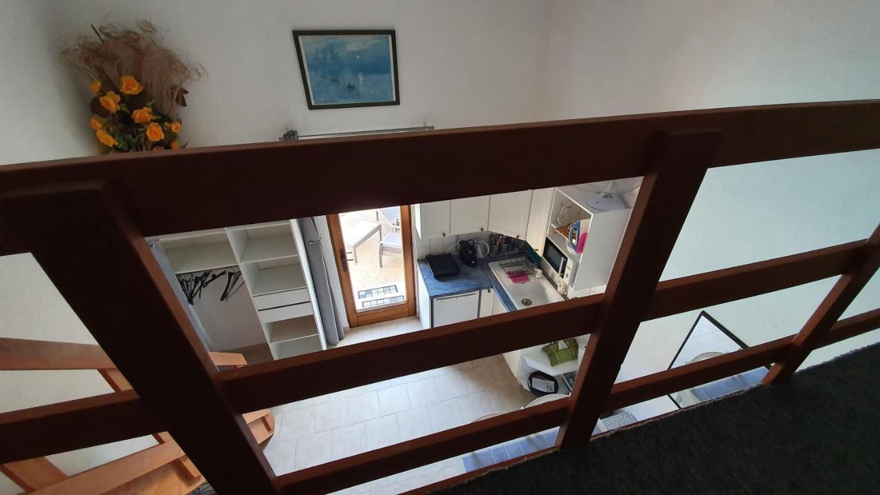 Studio-Mezzanine Dans Villa Cagnes-sur-Mer Exterior foto