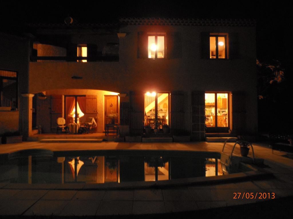 Studio-Mezzanine Dans Villa Cagnes-sur-Mer Zimmer foto